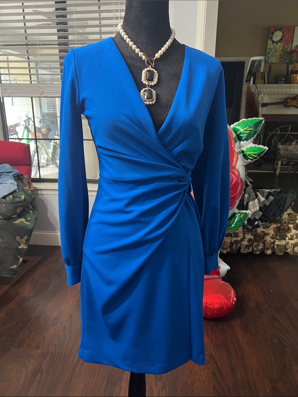 Elegant Blue Twist-Waist Long Sleeve Dress